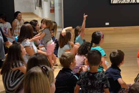 image of children in the museum galleries